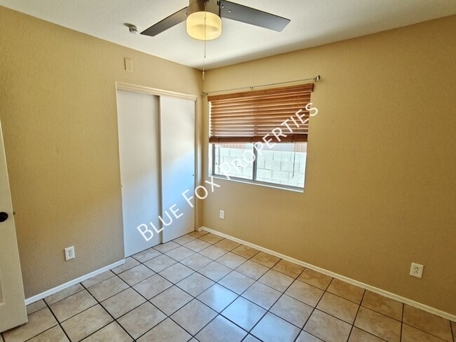 Building Photo - 3754 E White River Dr