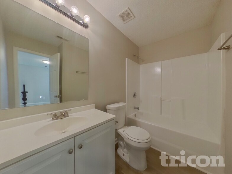 Building Photo - 6010 Deer View Pl