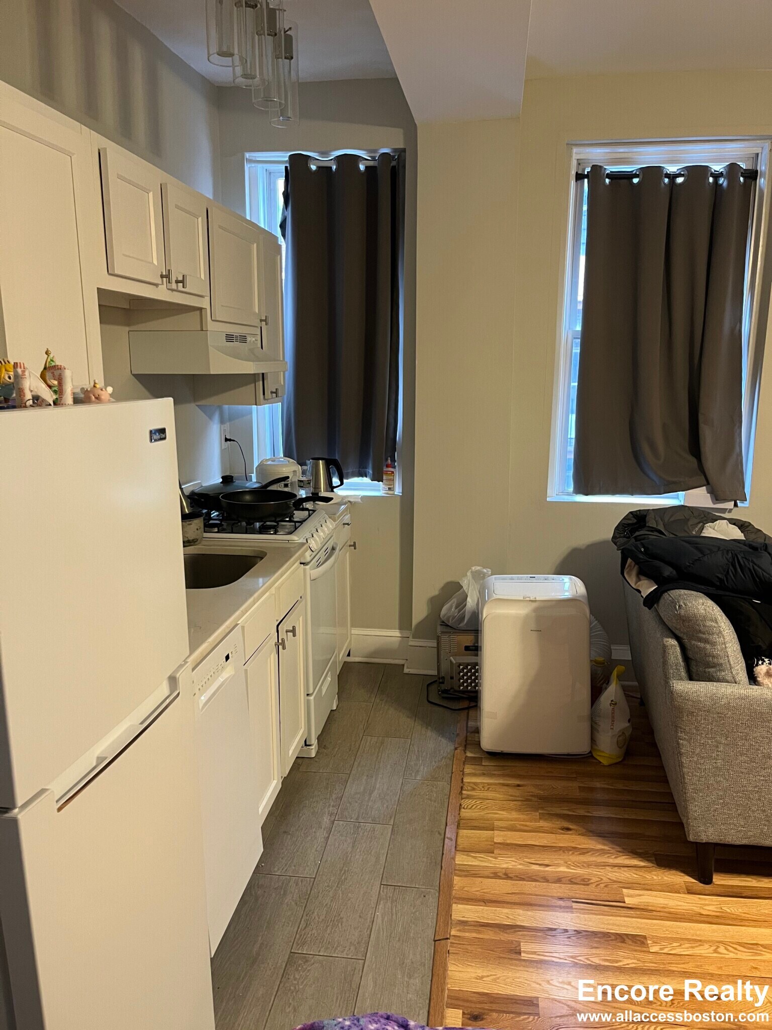 Building Photo - 1185 Commonwealth Ave