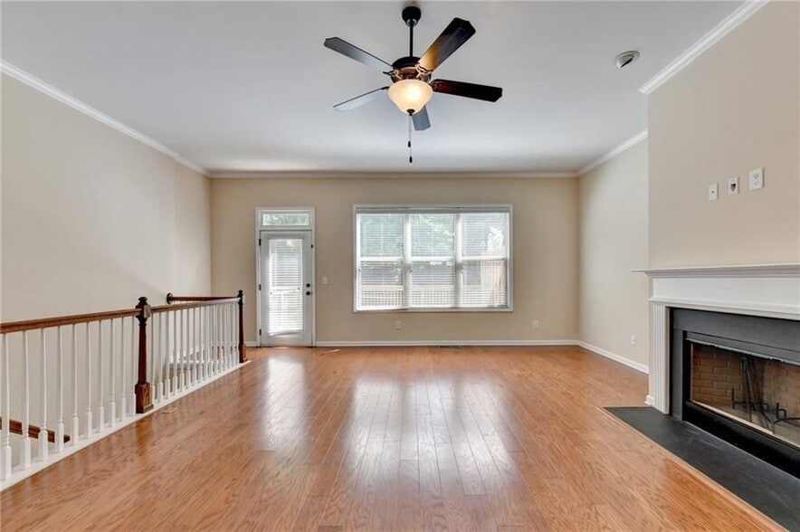 Building Photo - 3292 Willow Oak Dr
