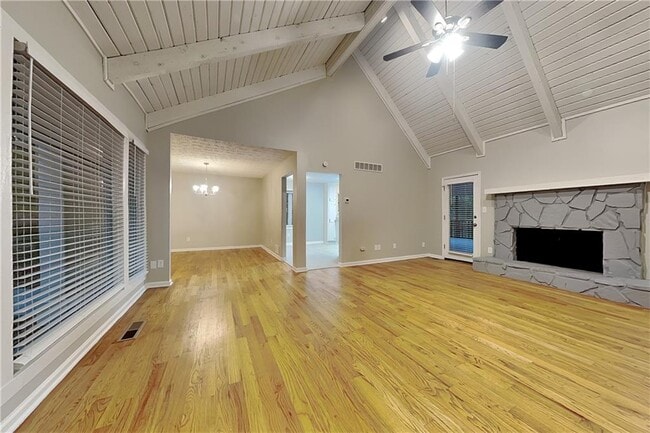 Building Photo - 2755 Whitehurst Dr