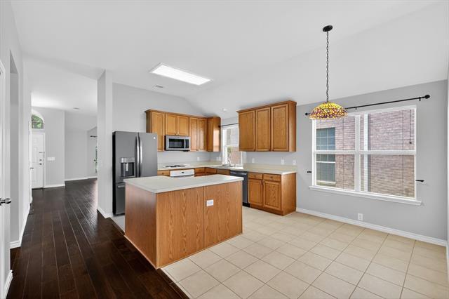 Building Photo - 3012 Honey Locust Dr
