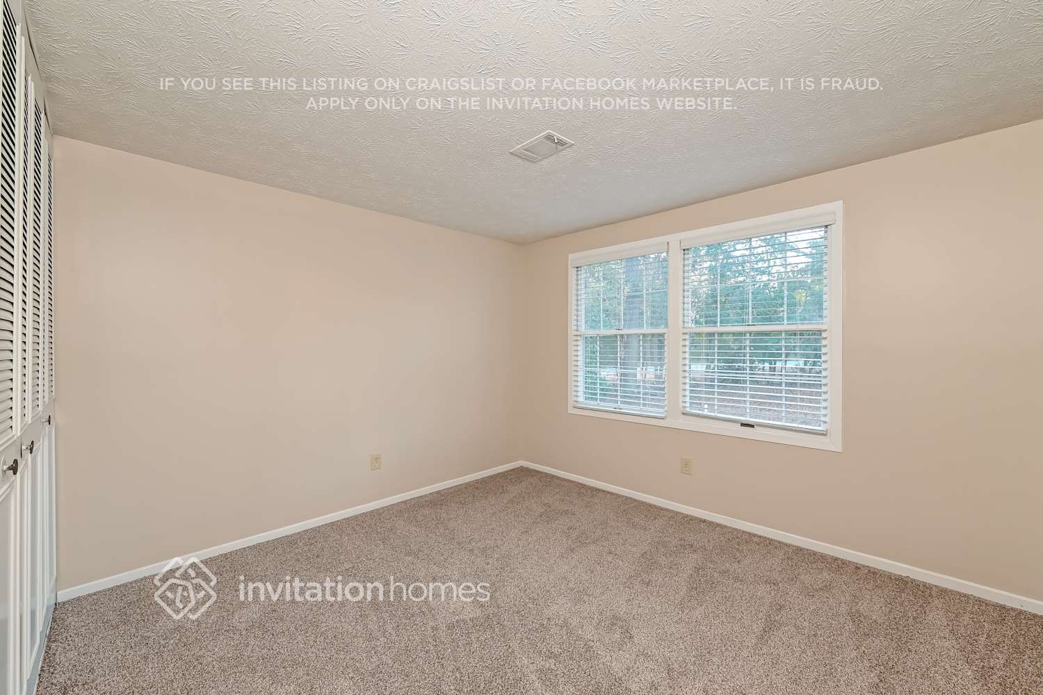 Building Photo - 445 N Pond Trail