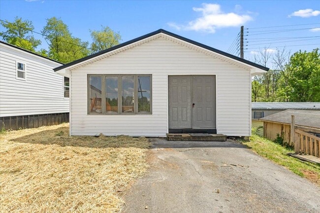 Building Photo - 2337 Weaver Pike