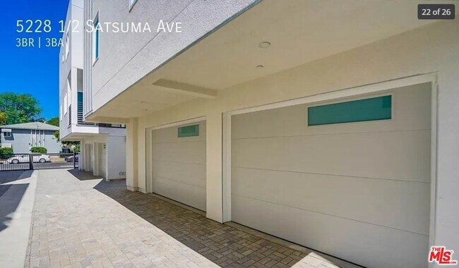 Building Photo - 5228 Satsuma Ave