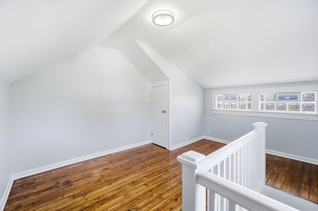 Building Photo - 413 Lockwood Ave