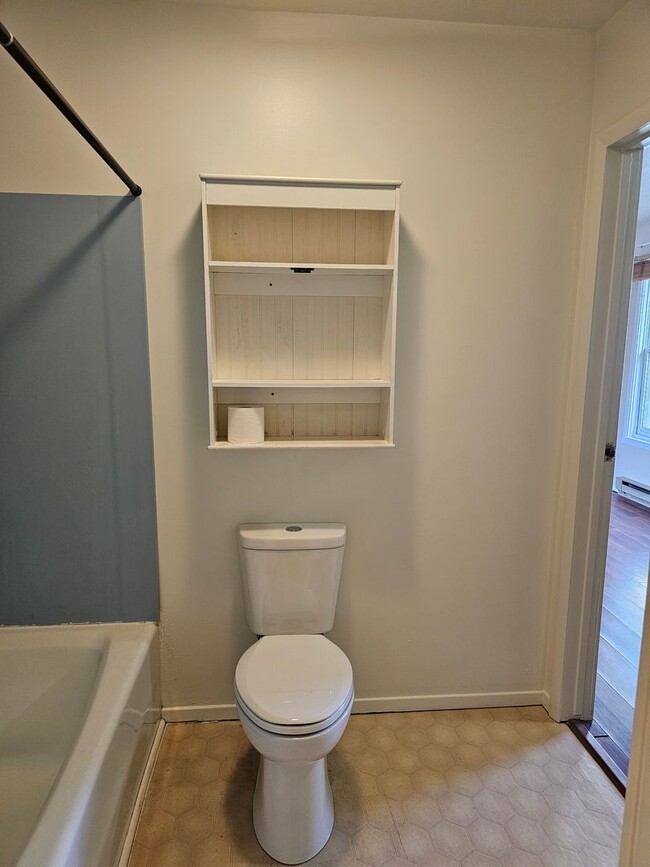 Building Photo - 1750-6th