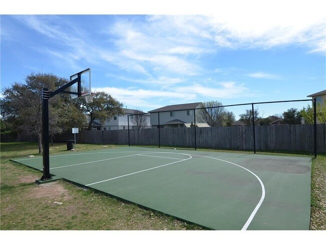 Building Photo - 809 Chiselpoint Cove