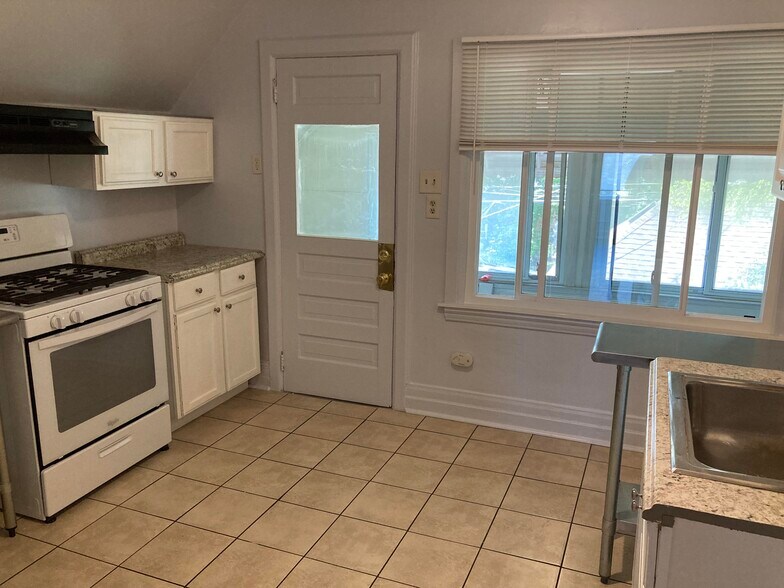 Back Door - 12087 Saint Aubin St