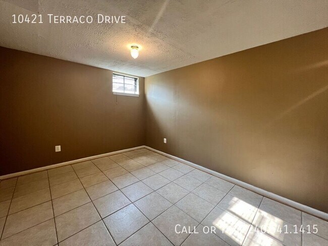 Building Photo - 10421 Terraco Dr