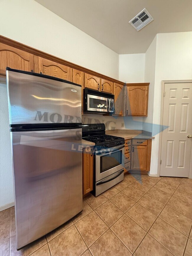 Building Photo - Beautiful 3-Bedroom Southwestern-Style Home!