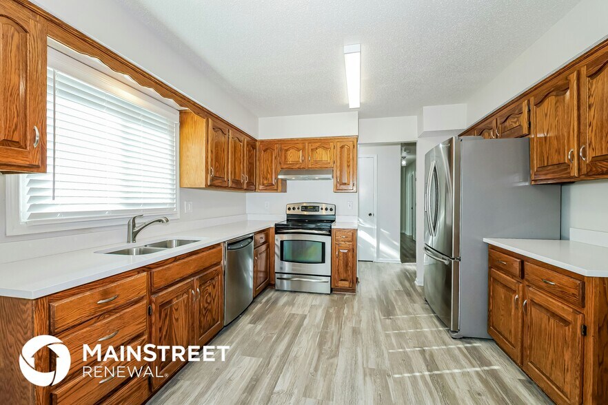 Building Photo - 1612 NE 112th Terr