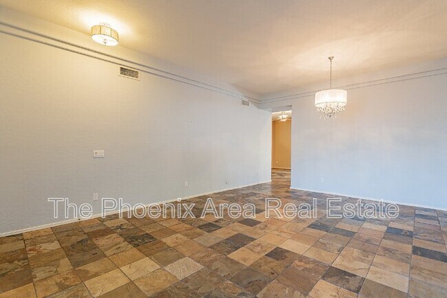 Building Photo - 2287 W Periwinkle Way