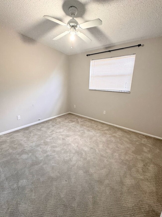 Building Photo - Charming 4-Bedroom Home in Seminole, FL - SECTION 8/HOUSING VOUCHER ACCEPTED!