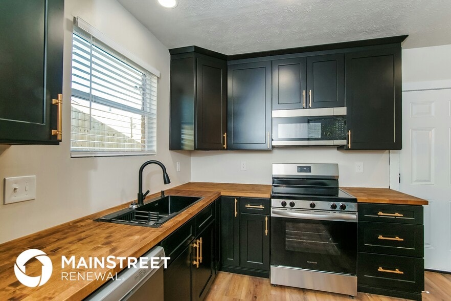 Building Photo - 2925 Bethel Pl