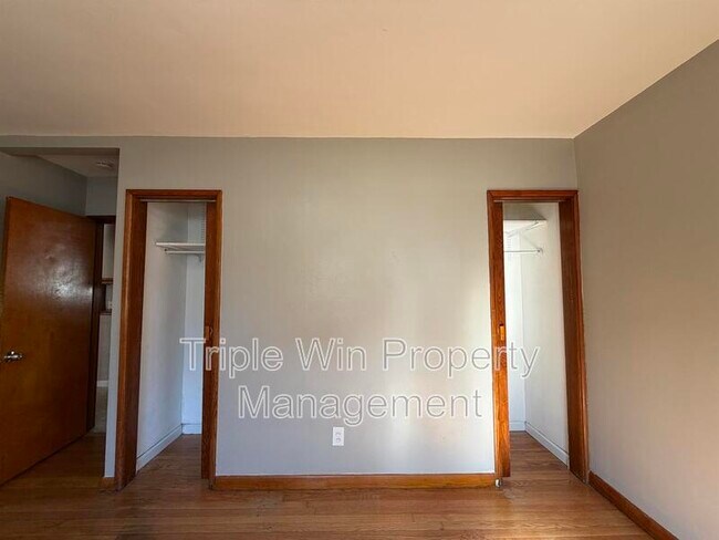 Building Photo - 8385 Latty Ave