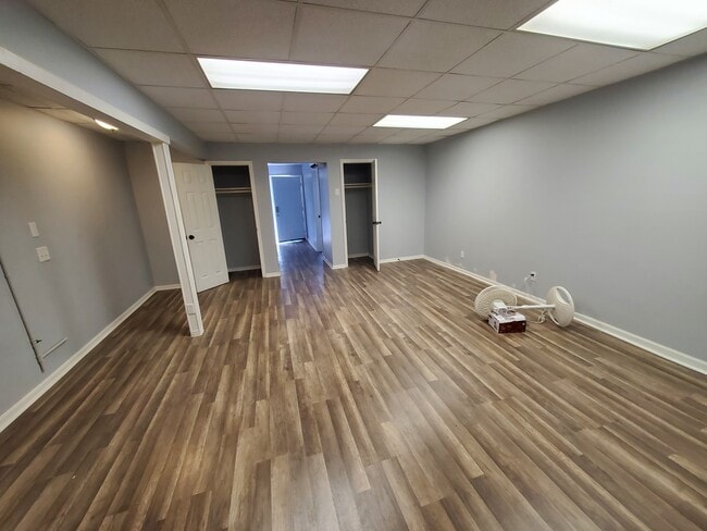 Building Photo - 537 Wheeling Ave