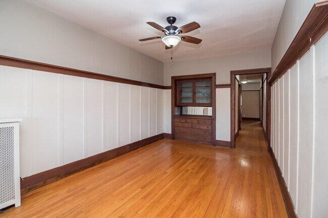 Building Photo - 71 N Williams St