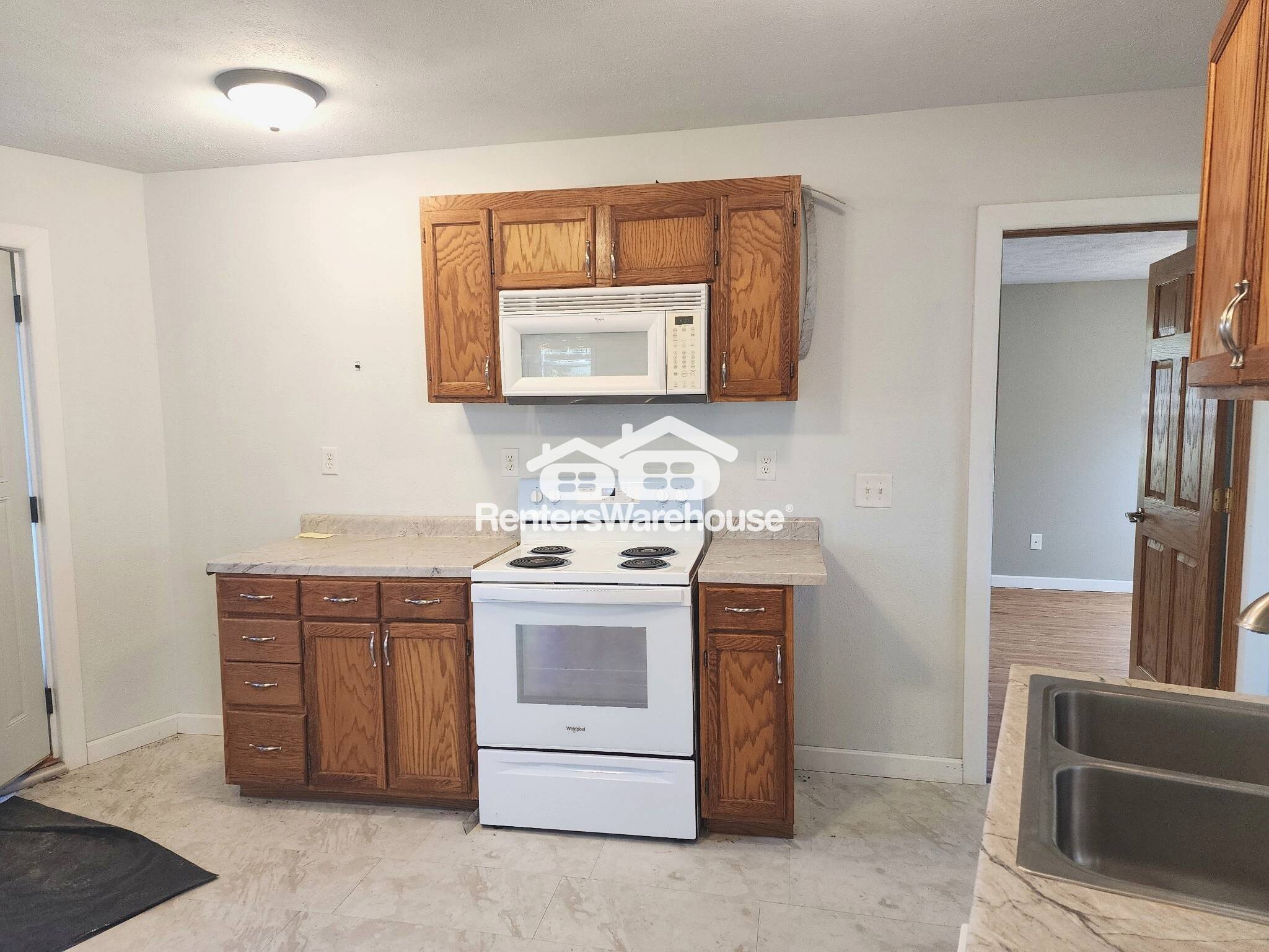 Building Photo - 200 N Vine St