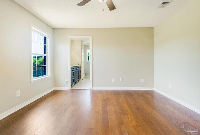 Building Photo - 2104 Frontera St