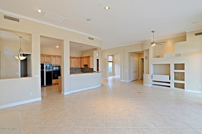 Building Photo - 9311 E Cavalry Dr
