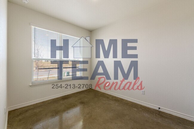 Building Photo - 9202 Ash Rd