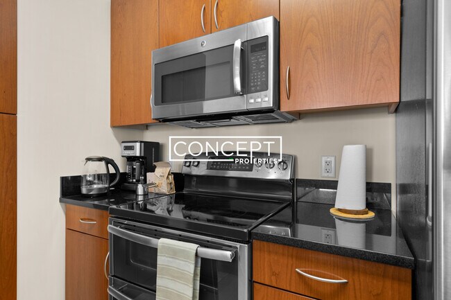 Building Photo - 9 Miner St