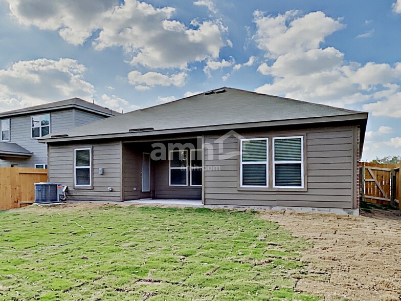 Building Photo - 7934 Cactus Plum Dr