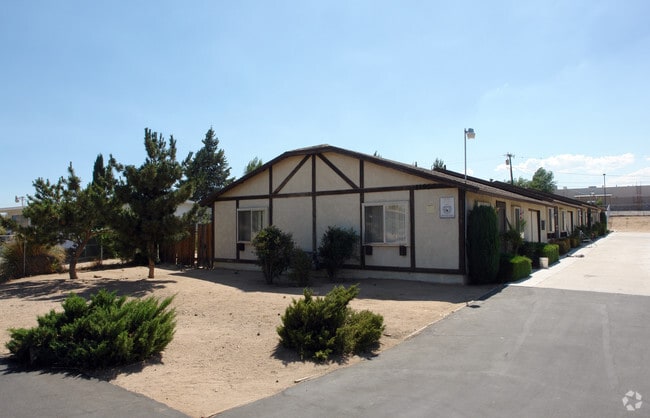 Building Photo - A Avenue Property