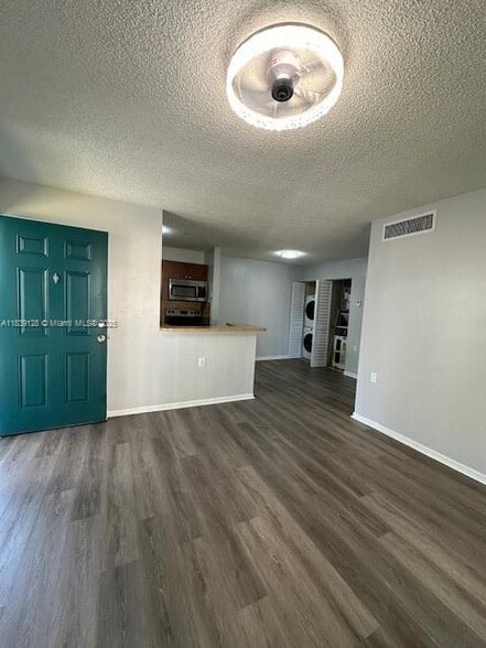 Primary Photo - 6935 NW 179th St