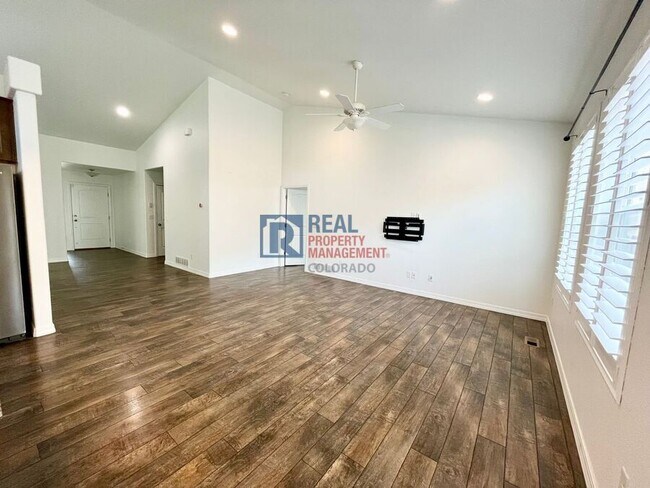 Building Photo - 10831 Fossil Dust Dr