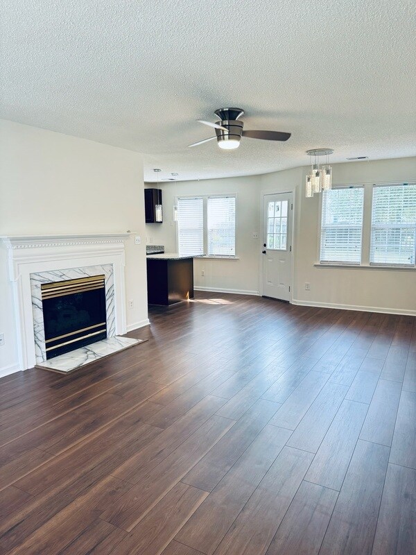 Building Photo - 1225 Bacardi Ct