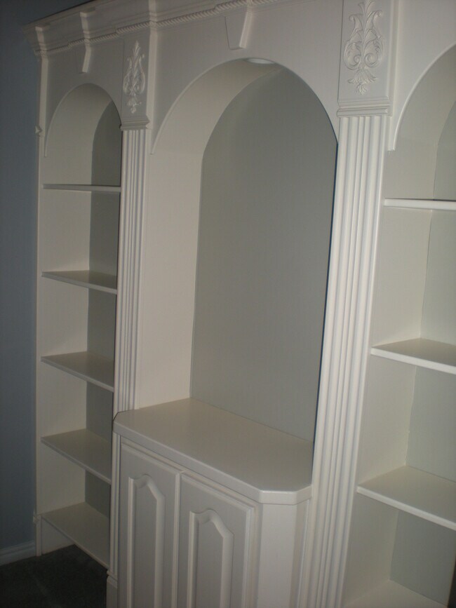 Building Photo - 1208 E 1420 S