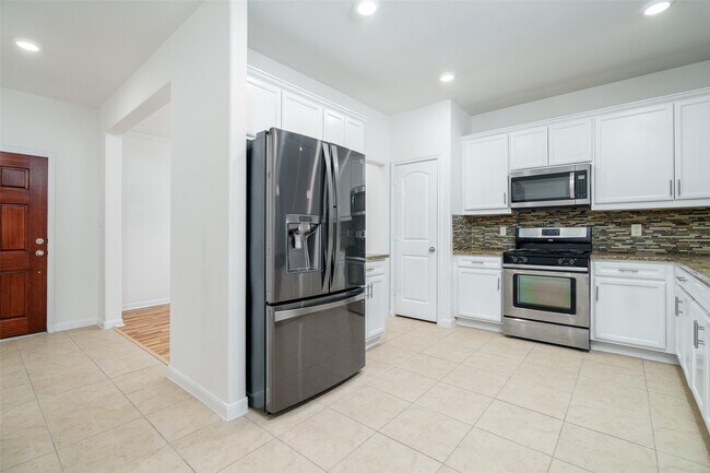 Building Photo - 17607 Sulphur Strm Ct