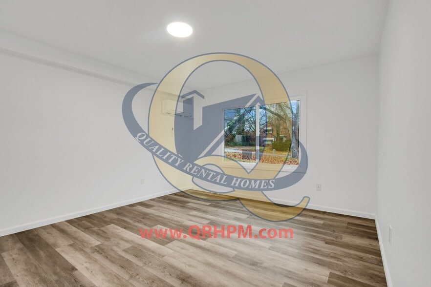 Interior Photo - Bradley Hills