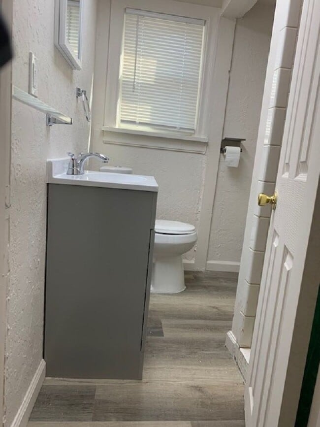 Building Photo - 306 NW 16th St