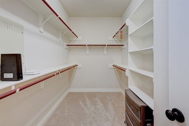 Building Photo - 4006 Misty Waters Ln