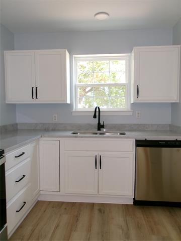 Building Photo - 1209 NE 20th St