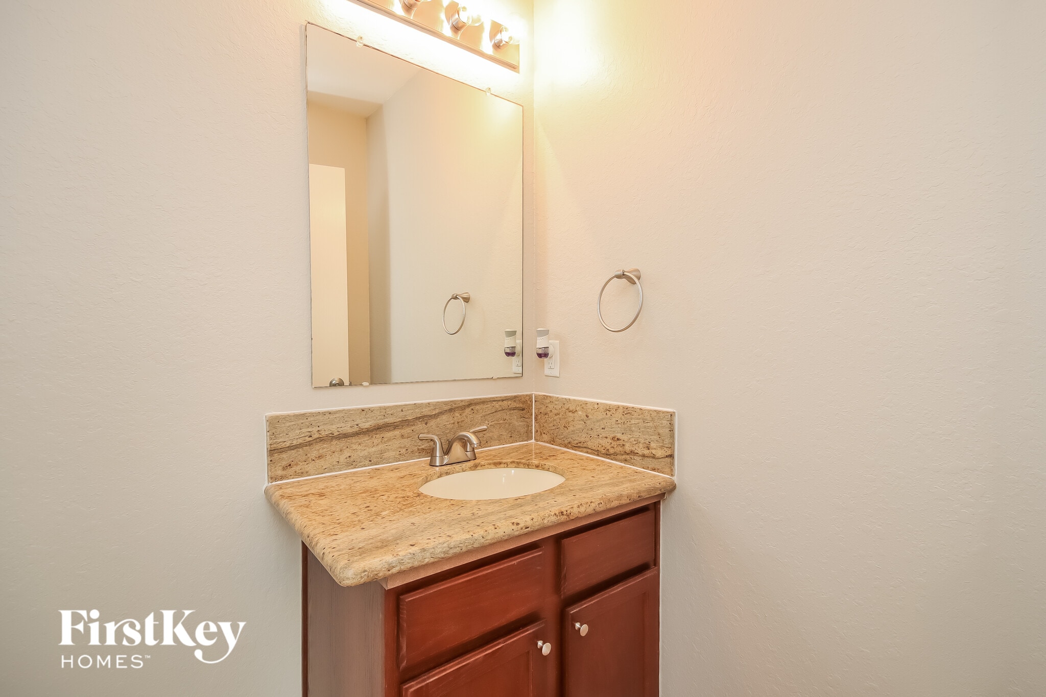 Building Photo - 2655 Cyrus Hill Dr