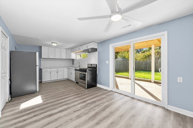 Building Photo - 1331 Highland Ave