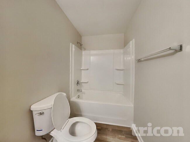 Building Photo - 1856 Northside Dr