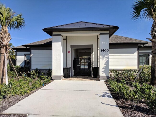 Building Photo - 15355 Willow Arbor Cir