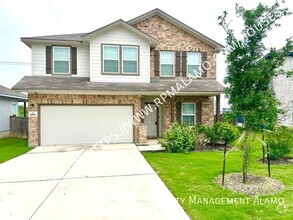 Building Photo - Amazing Two-Story 4 Bedroom / 2.5 Bath Hom...