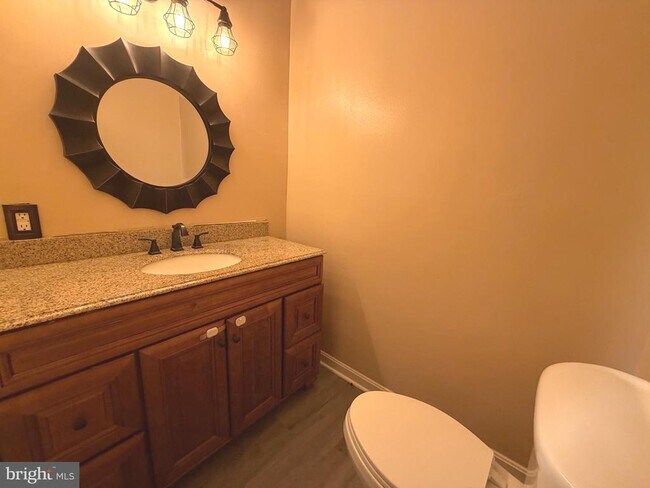 Building Photo - 2063 Red Spruce Ct