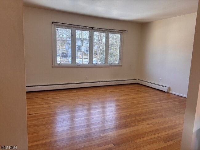 Building Photo - 31 Garbarino Ave