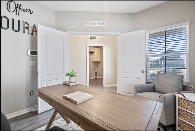 Building Photo - 145 Brybar Dr