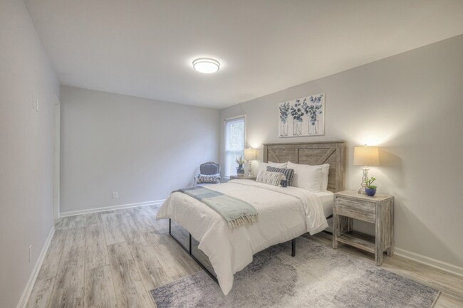 Building Photo - 204 Hogan Ln