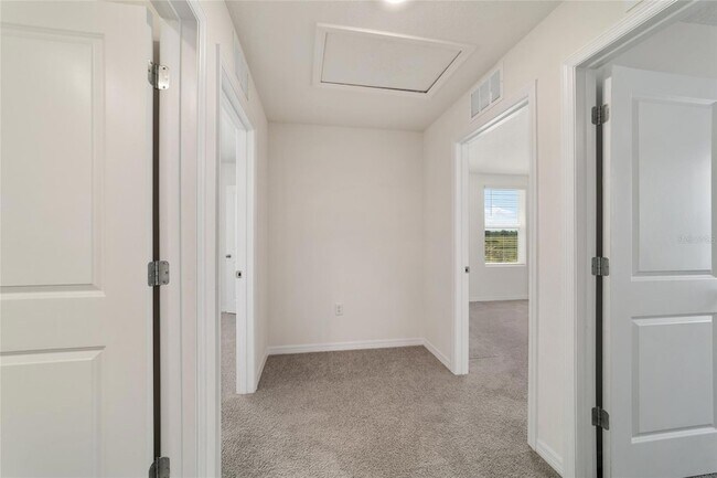 Building Photo - 8741 SW 45th Ct