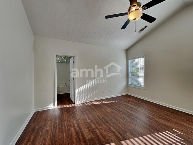 Building Photo - 162 Brook Lea Cove