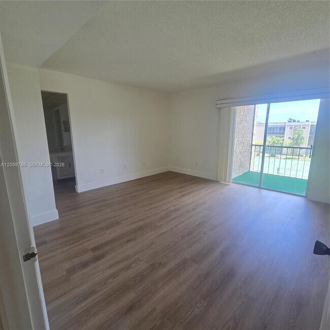 Building Photo - 8401 SW 107th Ave